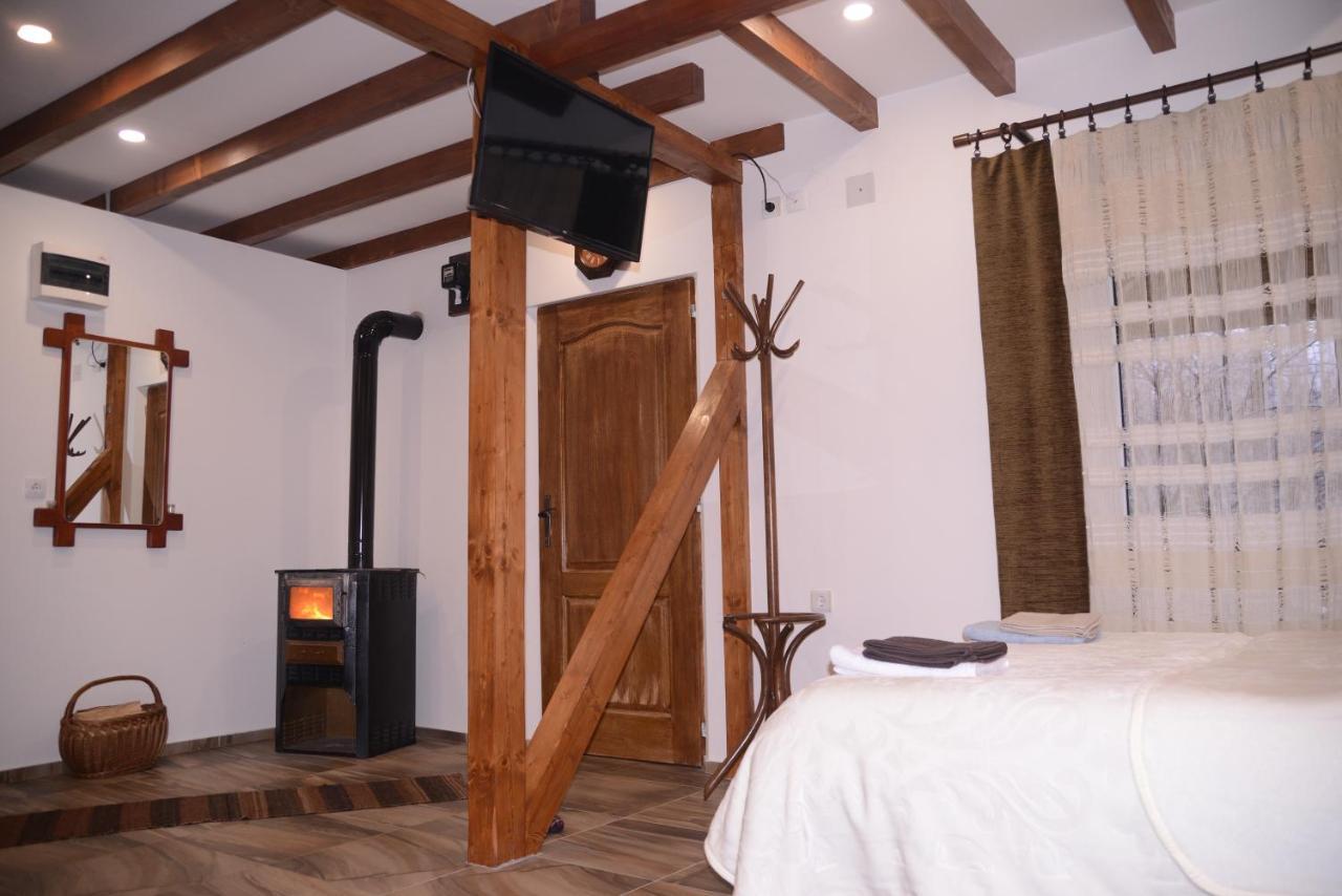 Vikend Kuca Maksimovic Villa Mataruska Banja Kültér fotó